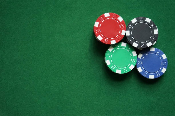 live dealer hand gesture confirming winning position